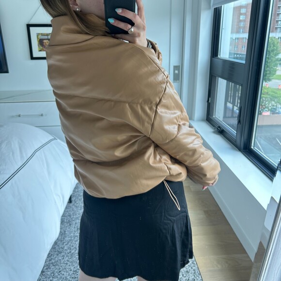 Amazon Long Sleeve Full Zip Puffer Jacket Tan Size XS / Small - Picture 4 of 7